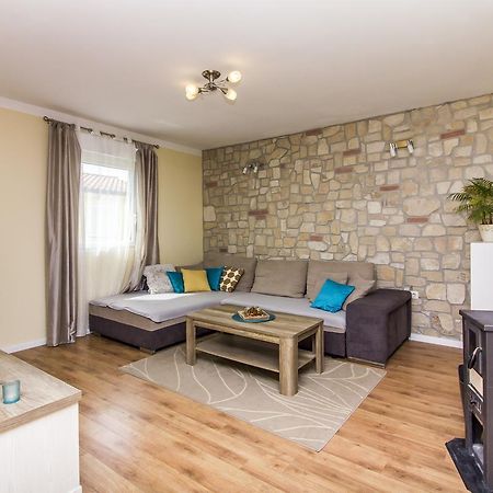 Apartman Maxim Apartment Pula Exterior foto
