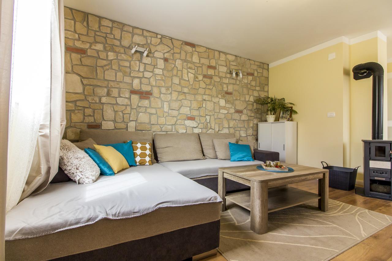 Apartman Maxim Apartment Pula Exterior foto